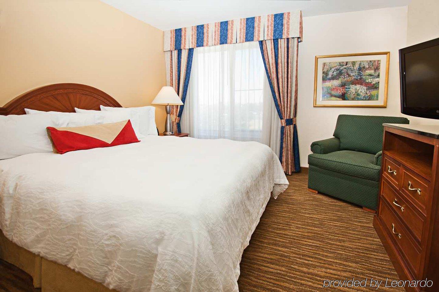 Hilton Garden Inn Addison Quarto foto